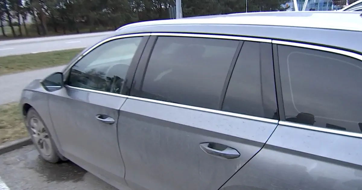 VIDEO ⟩ Pane tähele! Varastel on kaubanduskeskuste parklates uus nipp autosse sisenemiseks