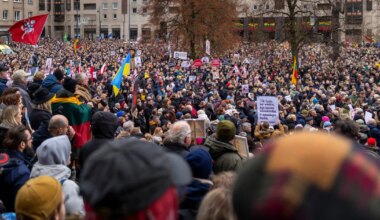 Leedu ajakirjanikud alustasid kolmepäevast protesti - Maailm - Postimees.ee