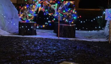 Jõuluparki leitigi külgkorviga mootorratas