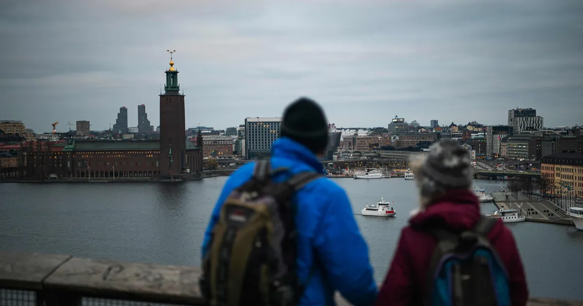 TÕELINE KAAMOS ⟩ Stockholmis ähvardab detsembrist kujuneda ligi sajandi pimedaim kuu