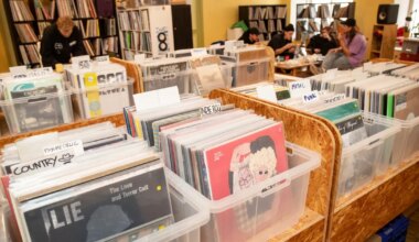 VÕIB JUHTUDA ÜKSKÕIK KELLEGA ⟩ Tuntud Tallinna plaadipood jäi petturite ohvriks