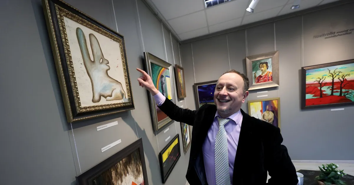 Navitrolla näituse maalid päästis sealauda lägast kunstniku ema