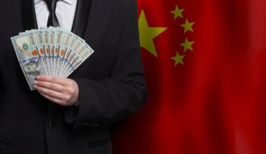 KOKKU 300 LAST!? ⟩ Hiina oma Elon Musk? Miljardär on USAs surrogaatide abil saanud enam kui sada järglast