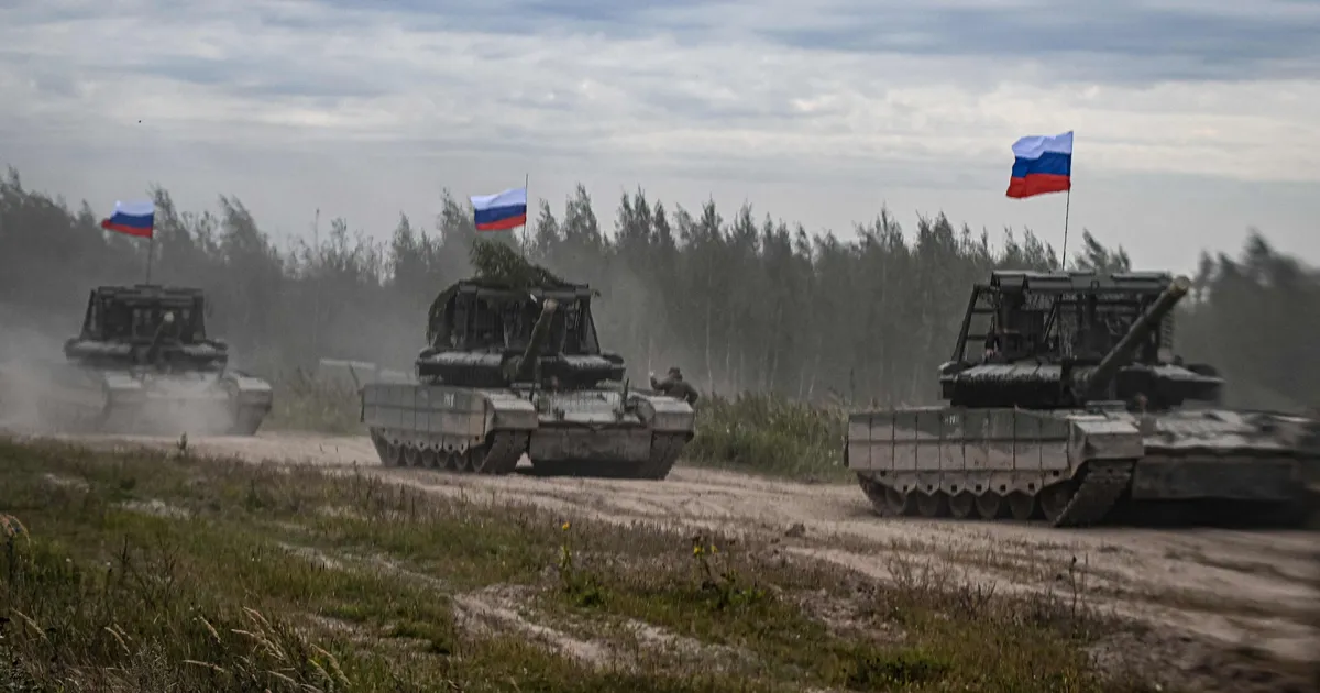 avalikult ei julge seda keegi välja öelda, kuid Venemaa koondab Valgevenesse vägesid