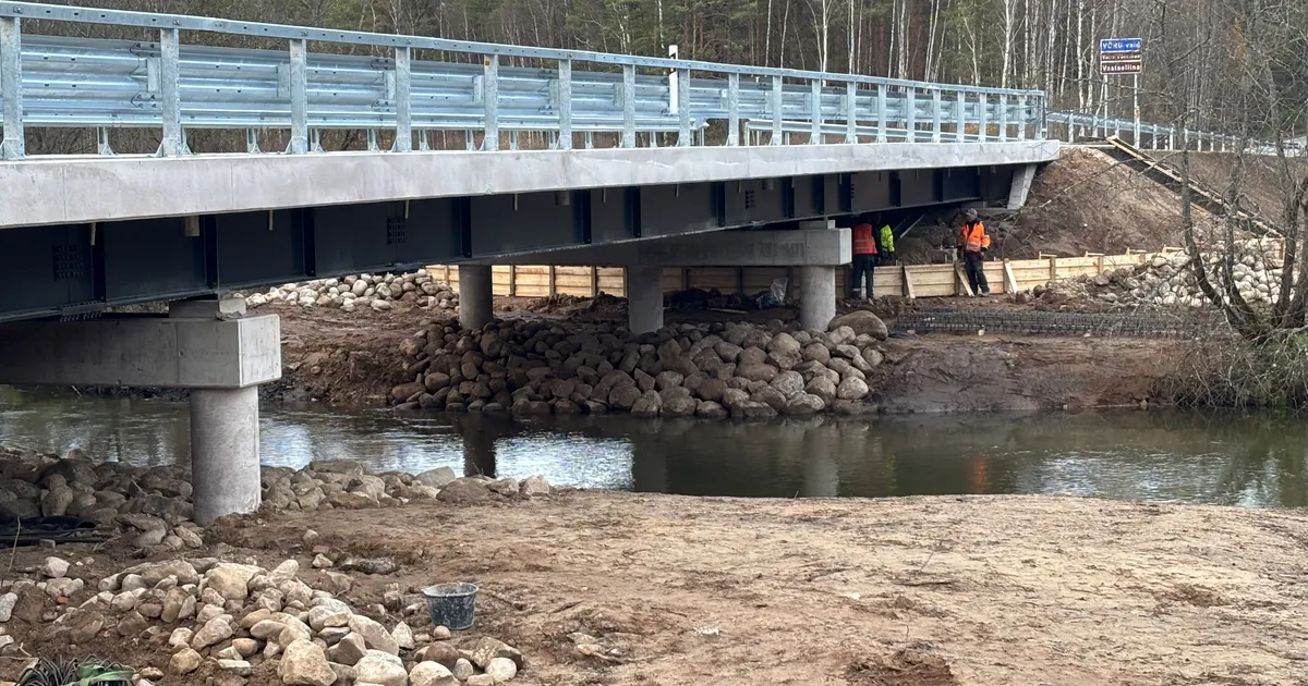 FOTOD ⟩ Lõppesid Piusa uue silla ehitustööd