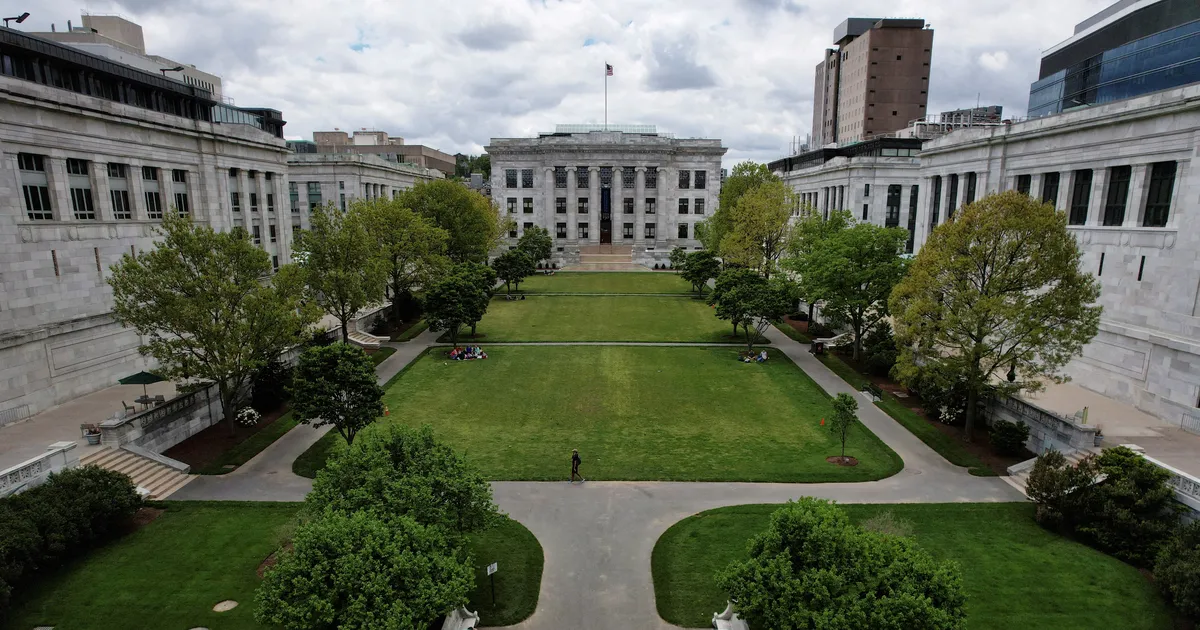 Harvardi morgi endine juhataja mõisteti kehaosade müümise eest vangi