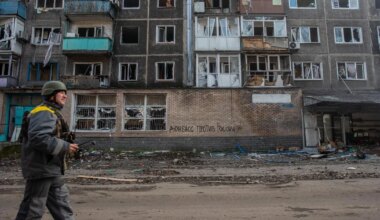 KOHALIK VAADE ⟩ Elektririndel sõdivad Ukraina töölised peletavad eluga riskides pimedust ja meeleheidet