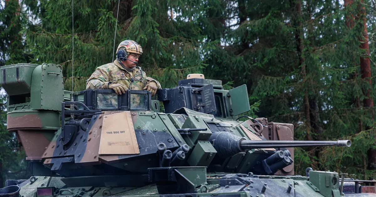 GALERII ⟩ USA üksus näitas Nursipalus Bradley lahingumasinate tulejõudu