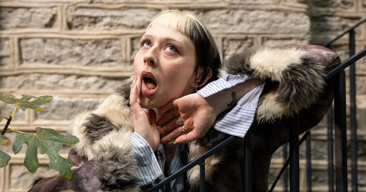 Berliinis resideeriv muusik Kitty Florentine: ma janunen inimkontakti järele