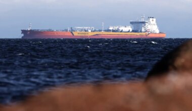 Keelualune Venemaa nafta loksub merel tankerites