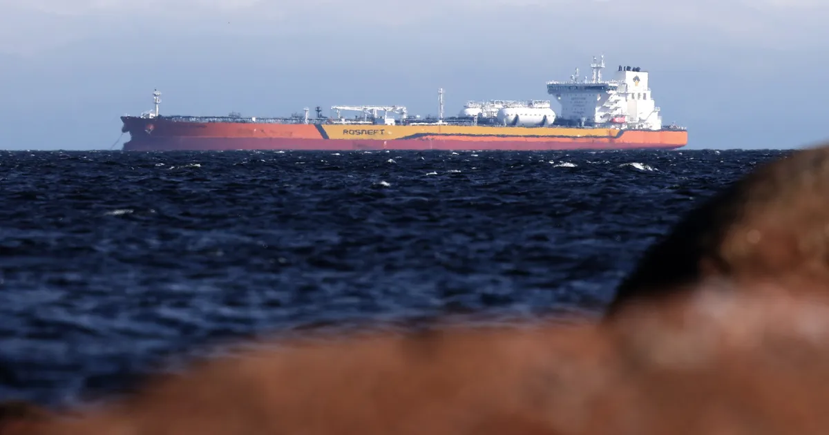 Keelualune Venemaa nafta loksub merel tankerites