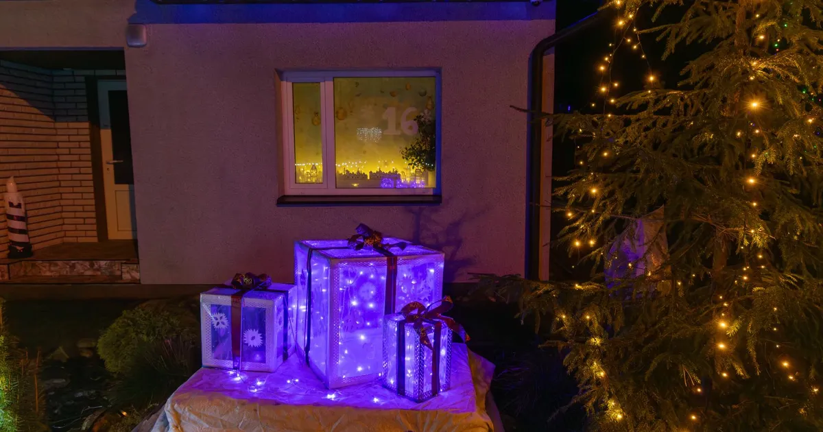 Abja-Paluoja muutus jõulukuul advendikalendriks - Sakala