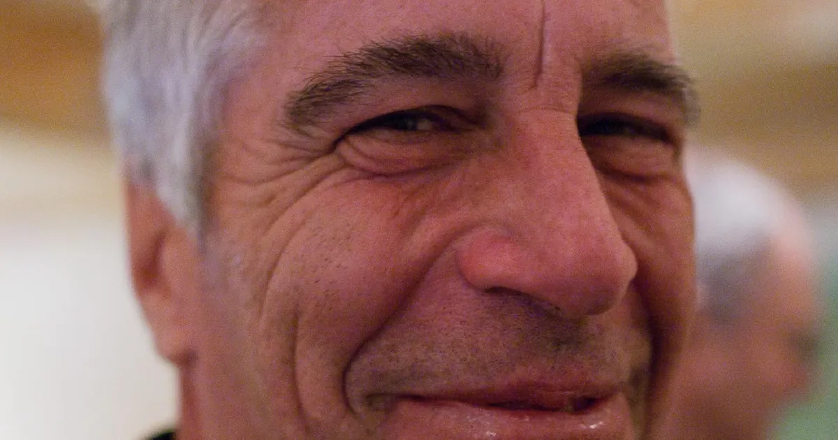 avalikustati uued veidrad kaadrid seoses Jeffrey Epsteiniga