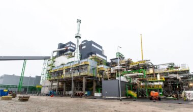 Eesti sajandi tööstusrajatis asub tuure üles võtma