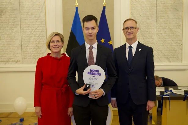 11. novembril, kui Eestis tähistati eeskujupäeva, tunnustati sündmusel "Märkan eeskuju" silmapaistnud kodanikke ja organisatsioone. Gerten Pilv on pildil koos õiguskantsler Ülle Madise ja eeskujuliikumise Valge Õhupall eestvedaja Tamo Vahemetsaga.