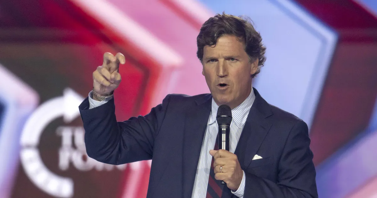 Turning Pointi konverentsil puhkes MAGA liikumise sisesõda