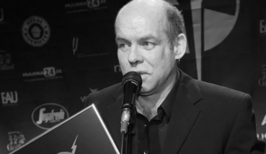 Lahkus laulja Laur Teär