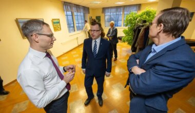 Mulgi poliitikud nullisid vallavanemale lubatud 11 400-eurose lahkumishüvitise