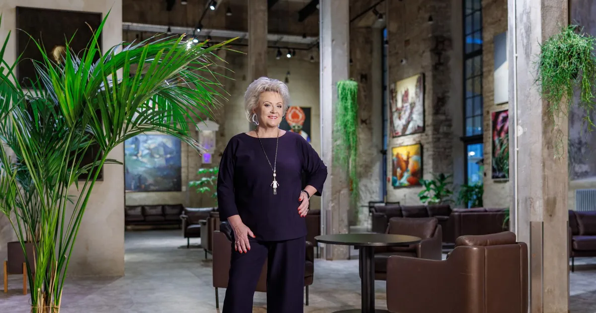 minu laulud meeldivad noortele, sest kõigil on unistusi nagu roosiaia kuningannal