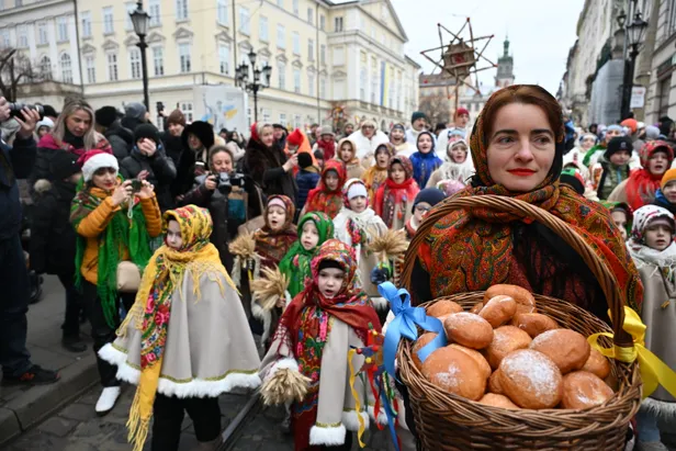 Mõistagi olid aukohal ka ukraina saiakesed pampuškad.