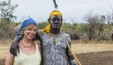 TOP20 ⟩ Naine jättis oma kolm last maha ja läks aafriklasele mehele