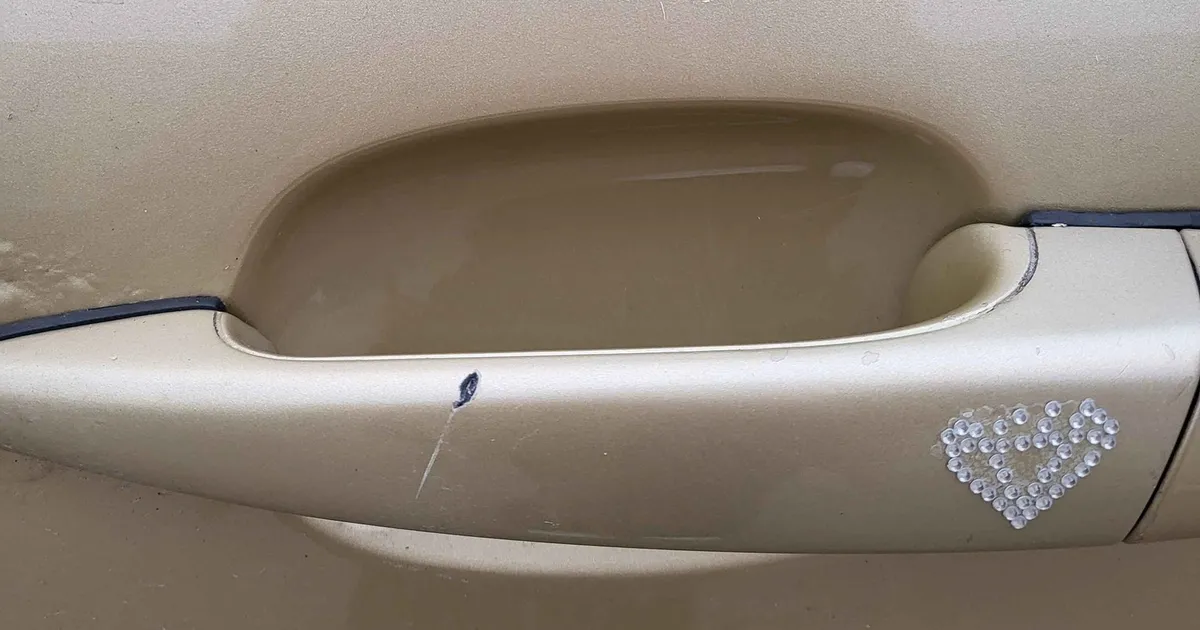 FOTOD ⟩ «Alles sain juhiloa ega osanud karta sellist asja!» Tartlanna jaoks algasid jõulud halva üllatusega