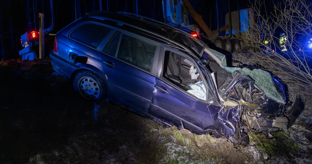PÕDER, SÕIDU- JA VEOAUTO ⟩ Järvamaal juhtus raske avarii