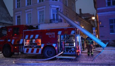 FOTOD ⟩ Tallinna vanalinnas põleb lahtise leegiga restorani katus - Postimees