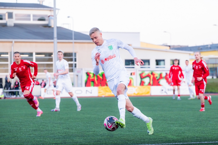 Marco Lukkast sai uuesti saarlane. Foto: Liisi Troska / jalgpall.ee