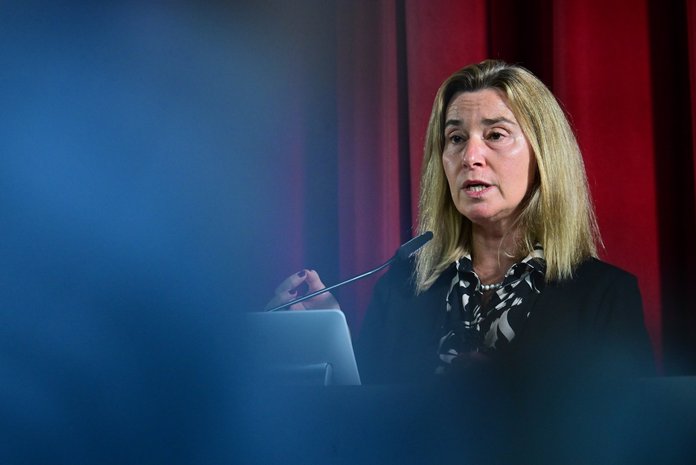 Endine Euroopa välisesindaja Federico Mogherini peeti meedia teatel teisipäeval korruptsioonis kahtustatuna kinni. 