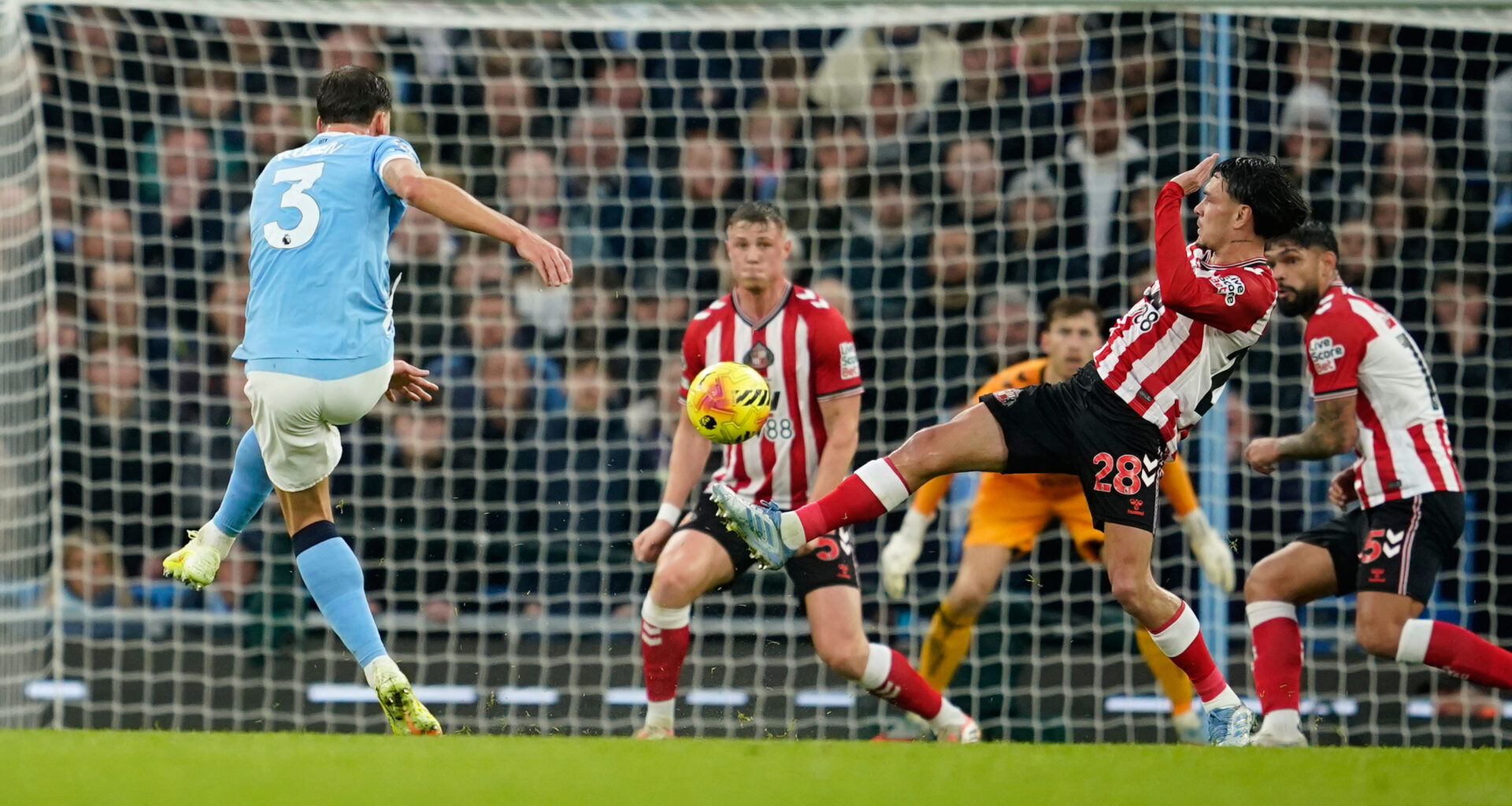 City hingab liidrile kuklasse: Dias leidis üles sisemise Kompany, Cherki andis rabonaga väravasöödu