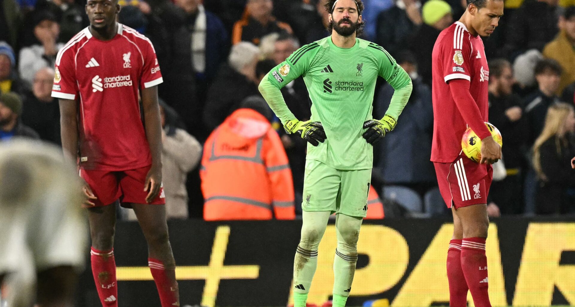 Kaitse nagu läbikäiguhoov! Esinelikust unistavale Liverpoolile löödi neljandat korda kolmekas