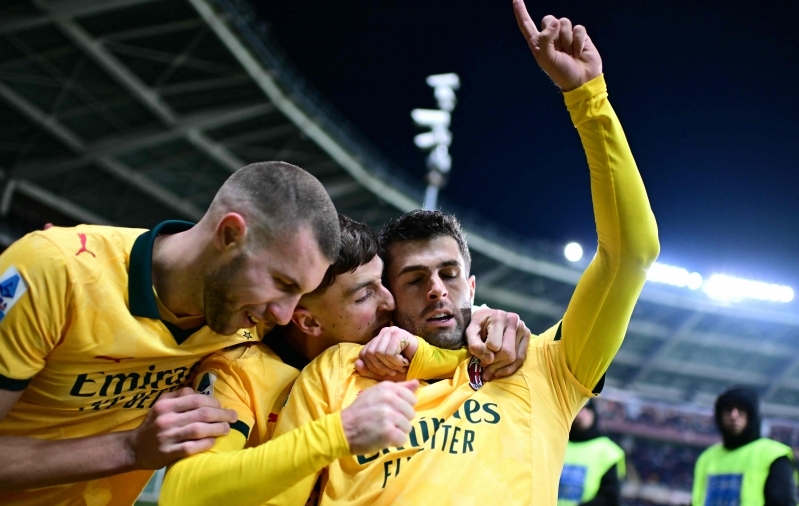 Viimase üheksa aasta kaugeim pommvärav ja kiirelt tegudele asunud vahetusmees päästsid Milanile võidu