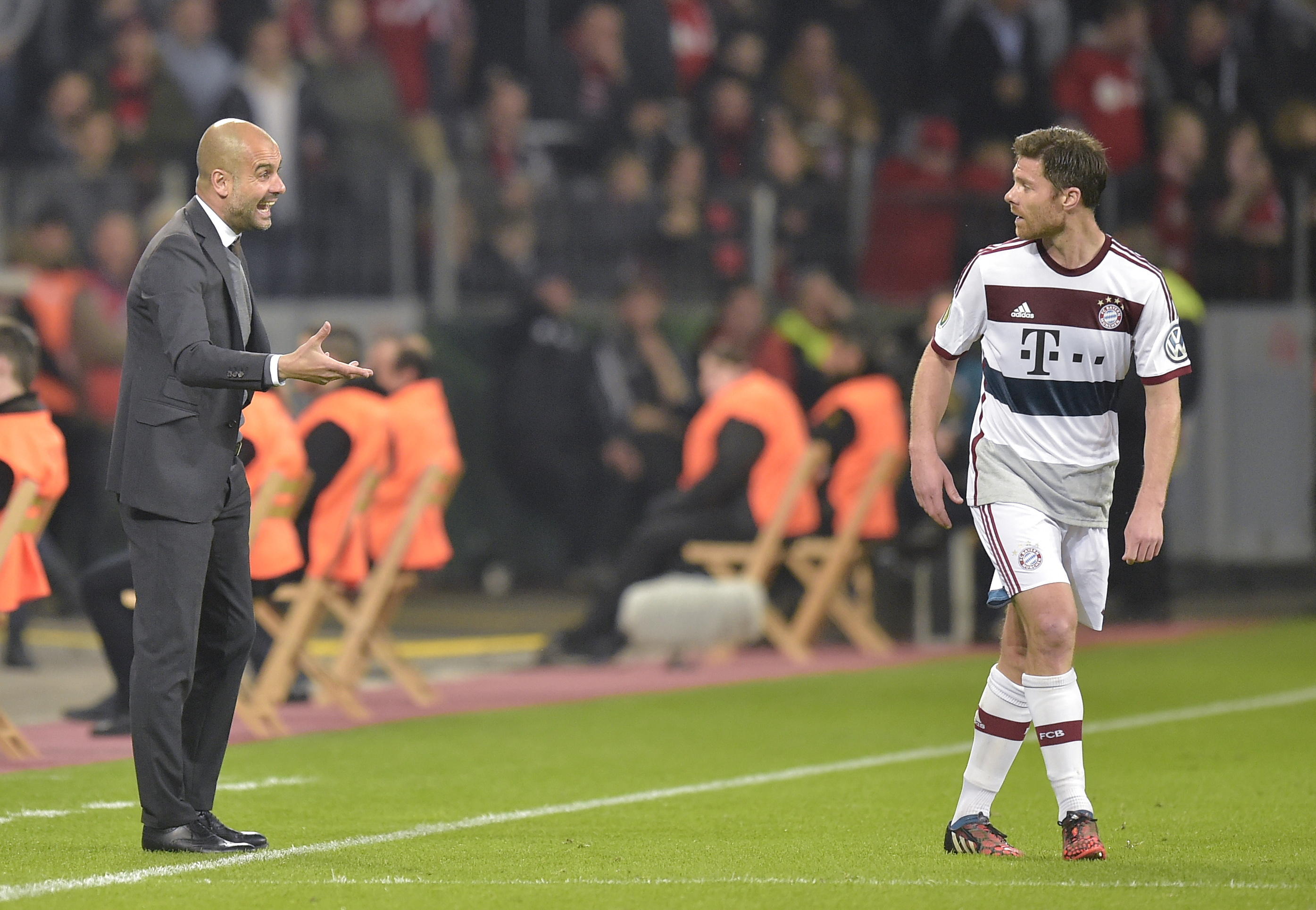 Kümme aastat tagasi juhendas Pep Guardiola Xabi Alonsnot. Nüüd on nad treeneritena vastased. Foto: Scanpix / Martin Meissner / AP