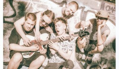 Aasta parima plaadi valmistanud punkbänd Skoone laulja Aleksander Leetmaa: Aasta album!? Kõva. Väga kõva.