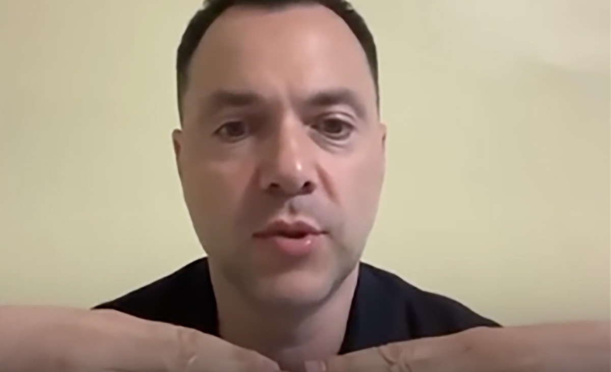 Ukraina presidendi endine nõunik: tegelikult rünnati Vene tuumarelvade juhtimiskeskust, sellele võib järgneda Vene vastulöök tuumarelvaga