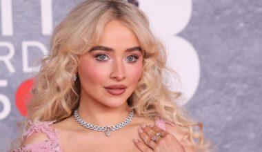 VIDEO | Popstaar Sabrina Carpenter hurjutas Valget Maja tema muusikapala kasutamise eest immigrandivastases videos. „See on õel ja vastik!“