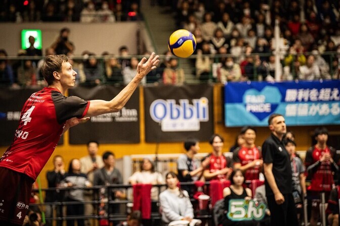 Tammearu säras taas Jaapanis, Hollas USA-s omade parim | Võrkpall