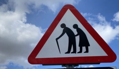 Sajandivahetusel sündinud noortel saabub pensioniiga 71-aastaselt | Eesti