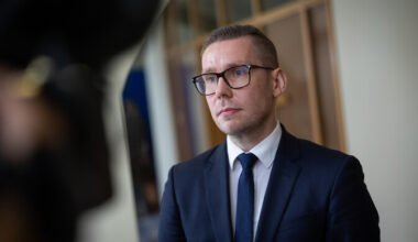 Mäeker: Eestis mitte viibivaid hasartmängupakkujad on väga raske kontrollida | Eesti