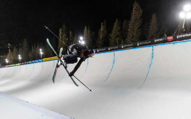 Kelly Sildaru tagas koha MK-etapi finaalis | Freestyle-suusatamine