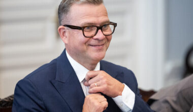 Orpo avaldas valmisolekut teha veel kärpeid | Välismaa