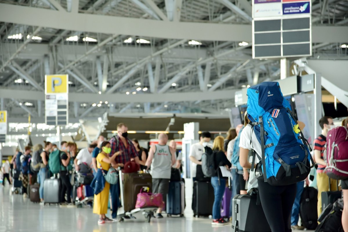 Tai tugevdas piiripingete tõttu lennujaamades turvakontrolle. Tähelepanu all ka Ida-Euroopast saabujad