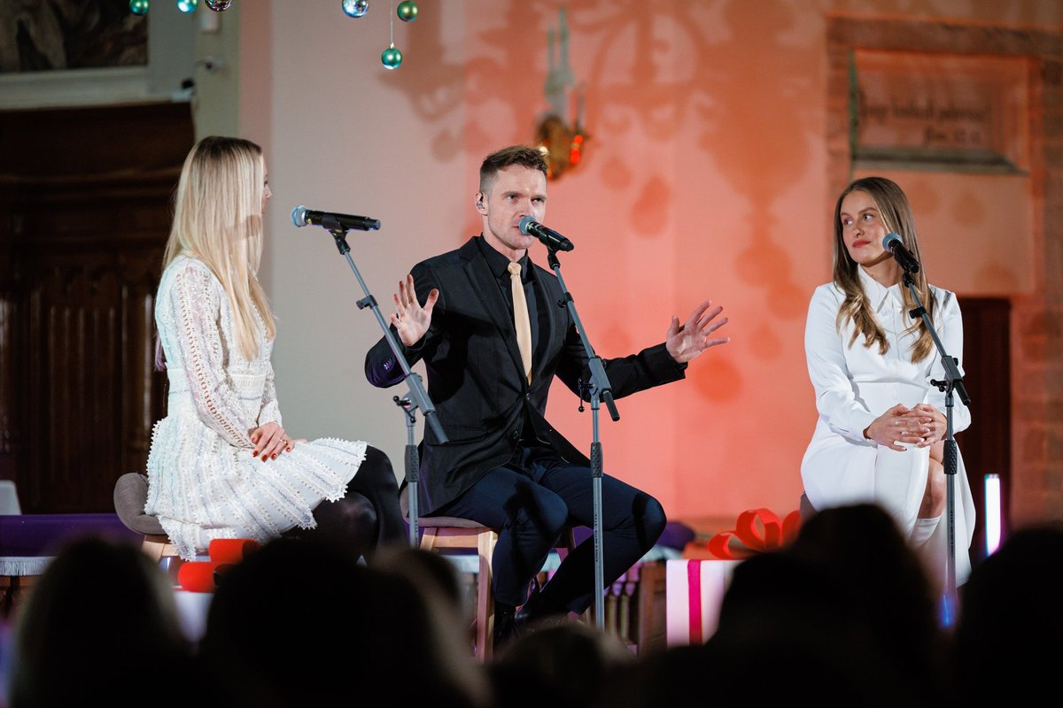 ÜLEVAADE | Staaride jõulukontsertidest puudust ei tule. Mõne tuur on pea välja müüdud, teiste vastu on huvi leigem