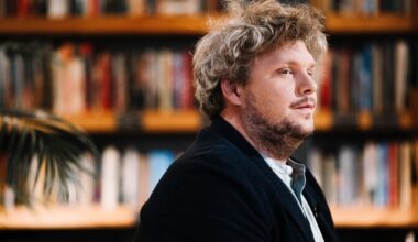 Uku Uusberg: ükskõik kui raske on olnud, rõõm teatrikunstist pole murdunud | Teater