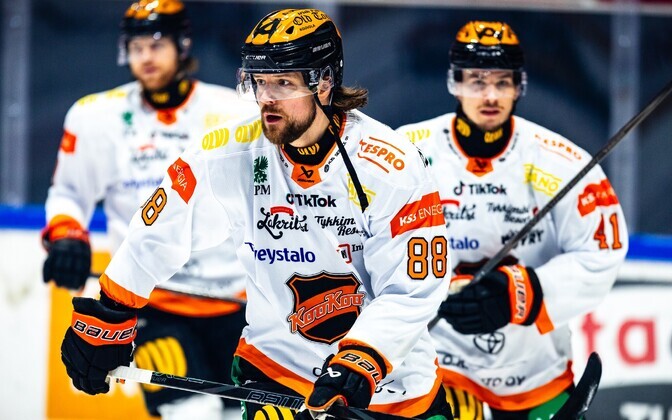 Rooba värav aitas KooKool alistada Kombe koduklubi | Jäähoki