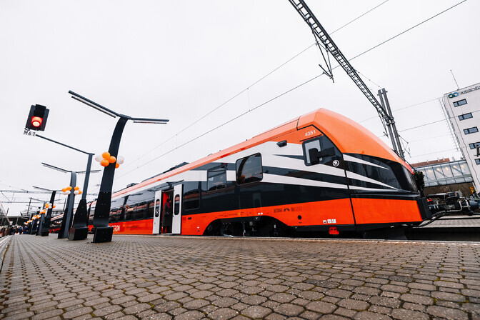 Sakus juhtunud rongiõnnetuse tõttu peab Elron sõiduplaani muutma | Eesti