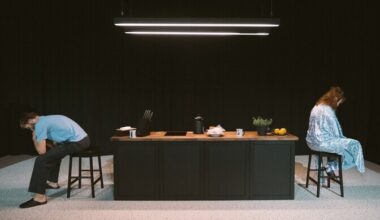 Arvustus. Veiko Tubina "Murdepunkt" usaldab vaikust sõnade vahel | Teater