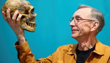 Svante Pääbo pidas akadeemilise loengu neandertallaste pärandist | Ajalugu