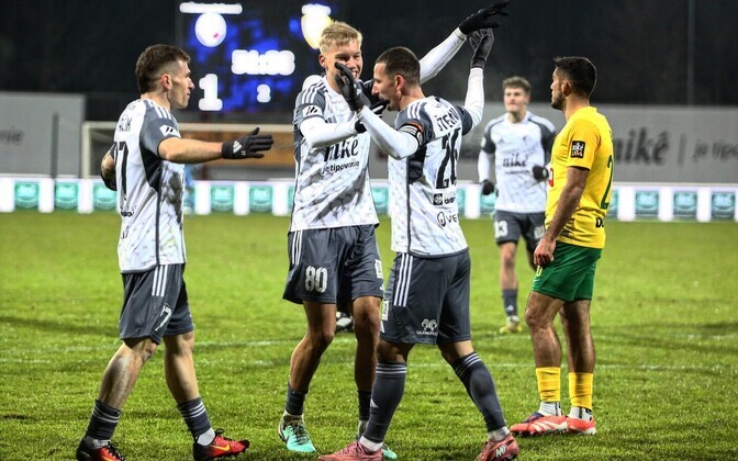 Väravasöödu andnud Palumets ja Saarma kolkisid hõbedameeskondi | Jalgpall